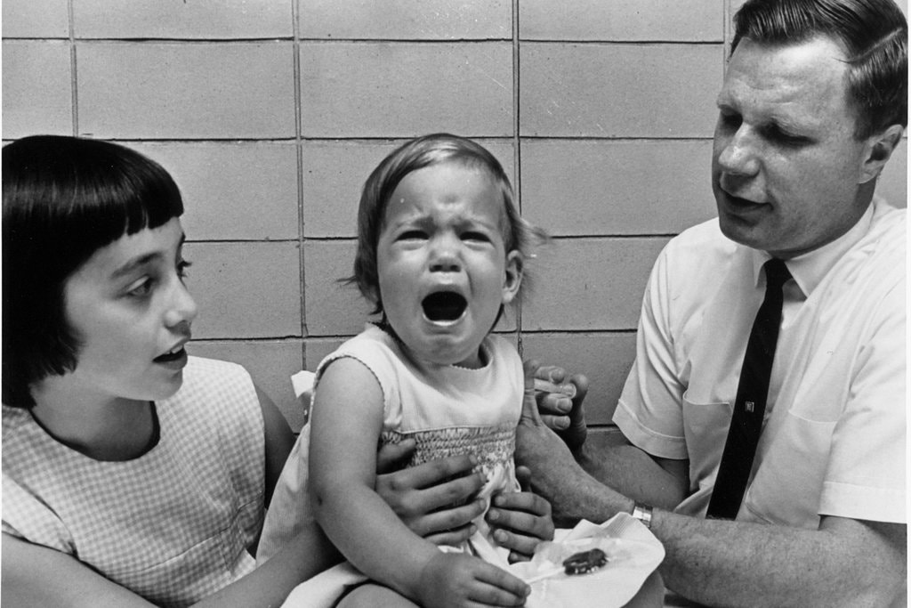 Jeryl Lynn and Kirsten photo